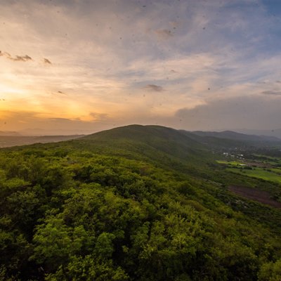 Torre de vigilancia en la Sierra de Montenegro (2021).